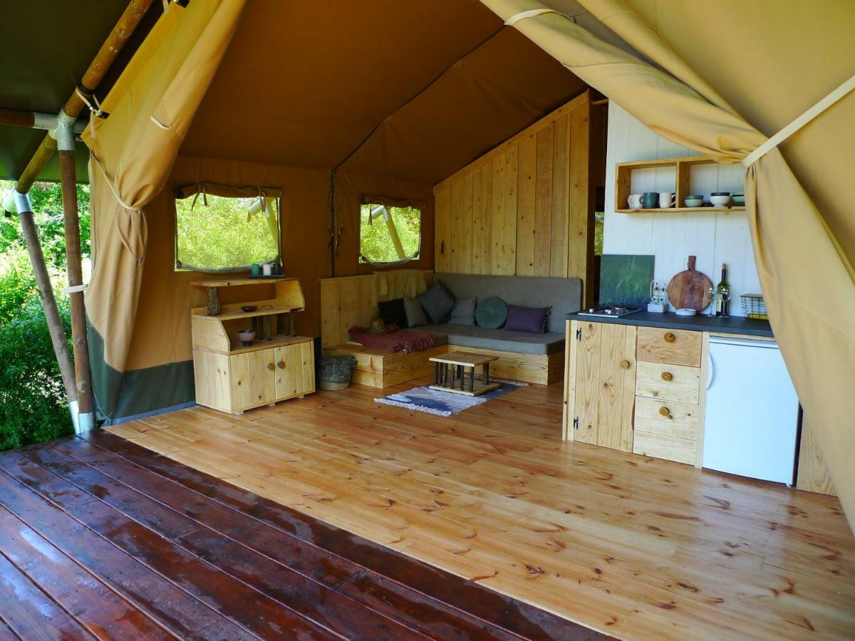 Hoopoe Glamping Hotel เวียร์ปาซาร์ ภายนอก รูปภาพ