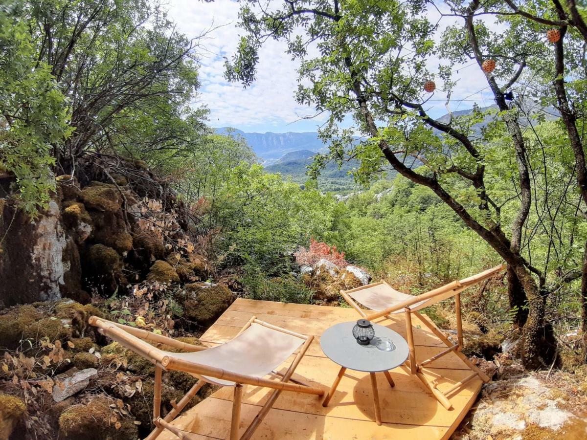 Hoopoe Glamping Hotel เวียร์ปาซาร์ ภายนอก รูปภาพ