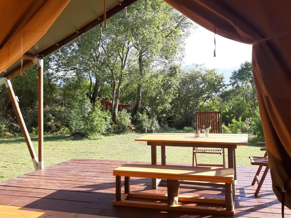 Hoopoe Glamping Hotel เวียร์ปาซาร์ ภายนอก รูปภาพ
