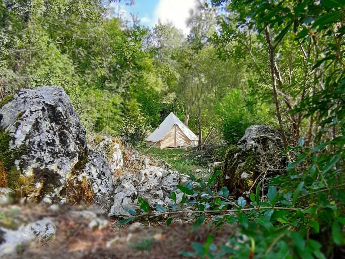 Hoopoe Glamping Hotel เวียร์ปาซาร์ ภายนอก รูปภาพ